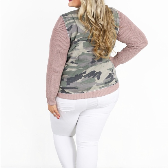 Camo Utility Vest Curvy Cut! Camouflage denim - Picture 3 of 4